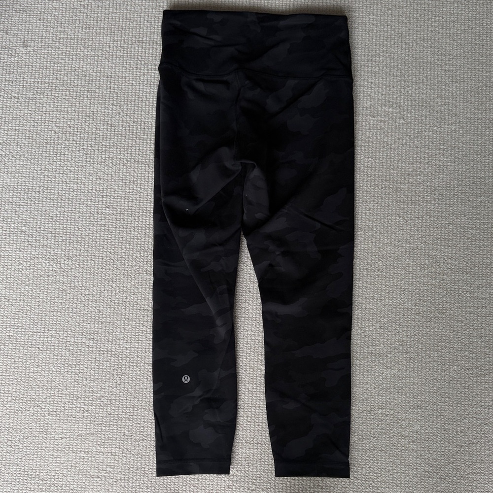 Lululemon Black Camo Leggings capri style